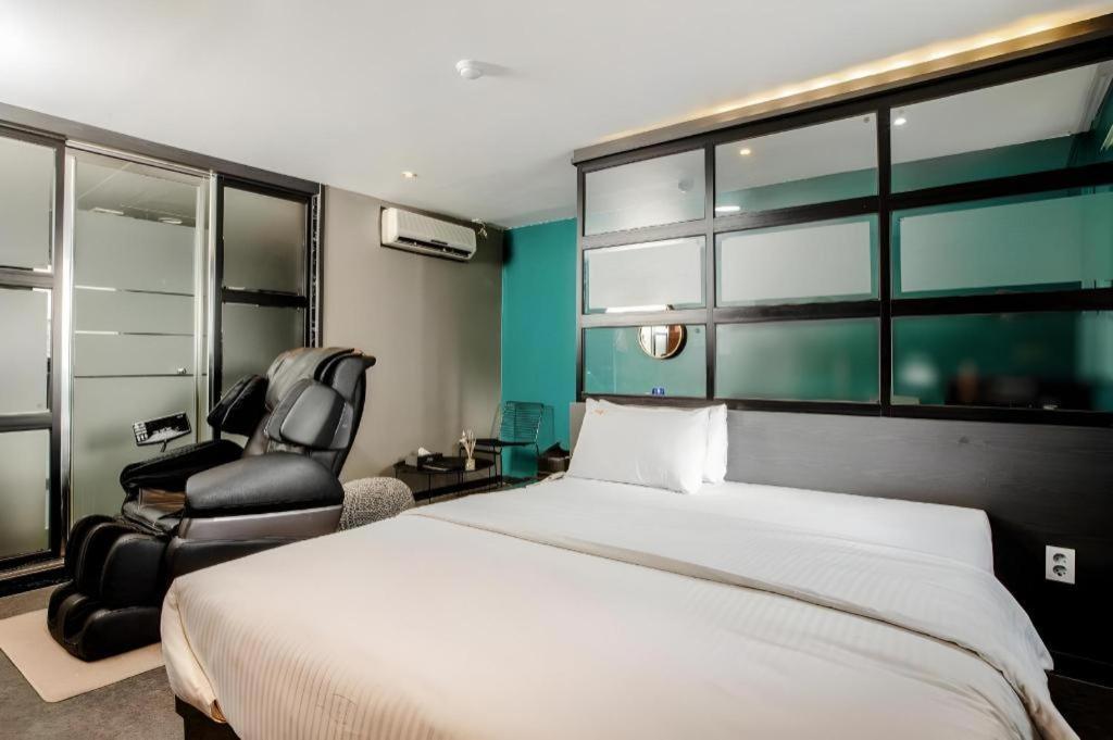 M7 Business Hotel Chilgok Exterior foto
