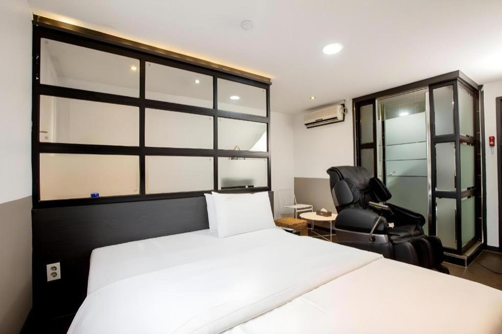 M7 Business Hotel Chilgok Exterior foto