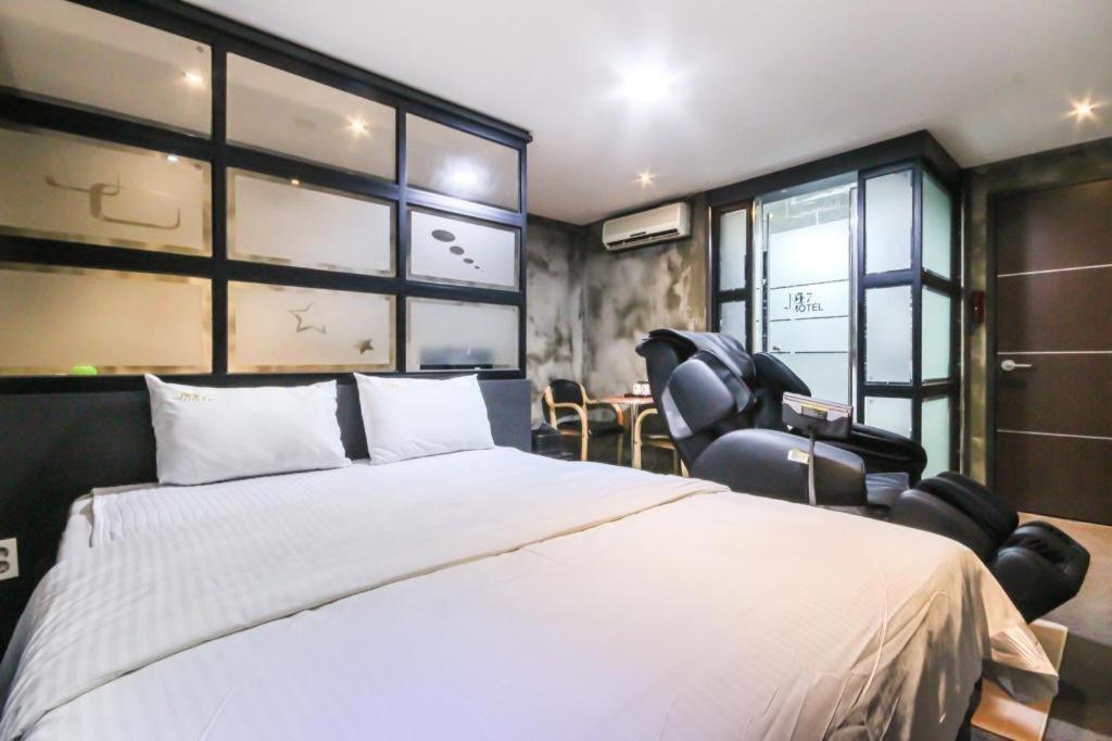 M7 Business Hotel Chilgok Exterior foto