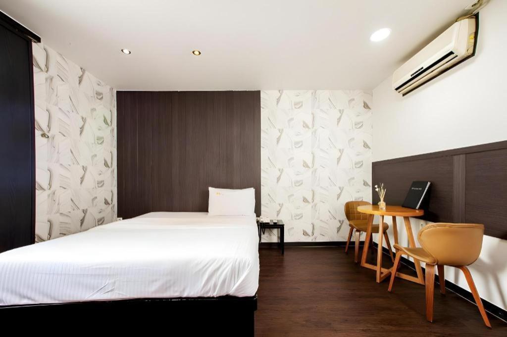 M7 Business Hotel Chilgok Exterior foto