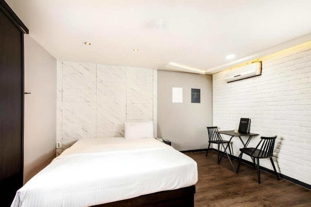 M7 Business Hotel Chilgok Exterior foto